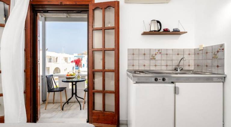 Serviced apartment with patio | Good for workation — photo 3