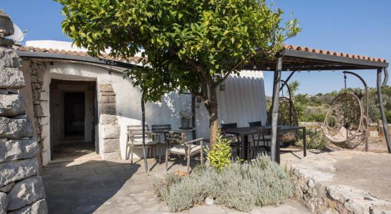 House with jacuzzi | Pets are welcome in Patu