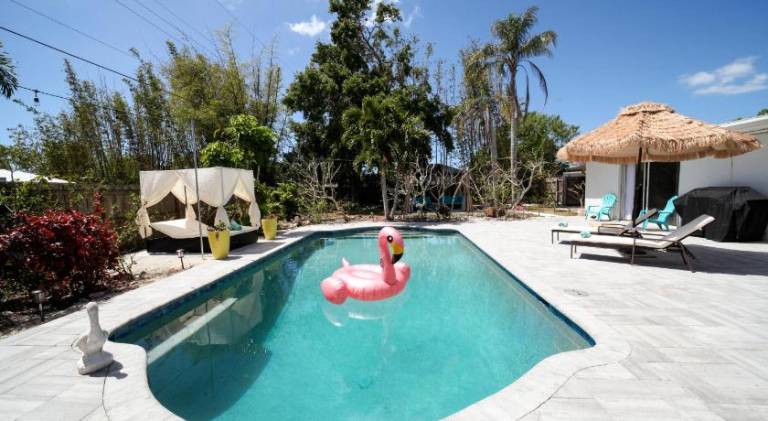 Charming house with pool | Dogs allowed in Venice, FL