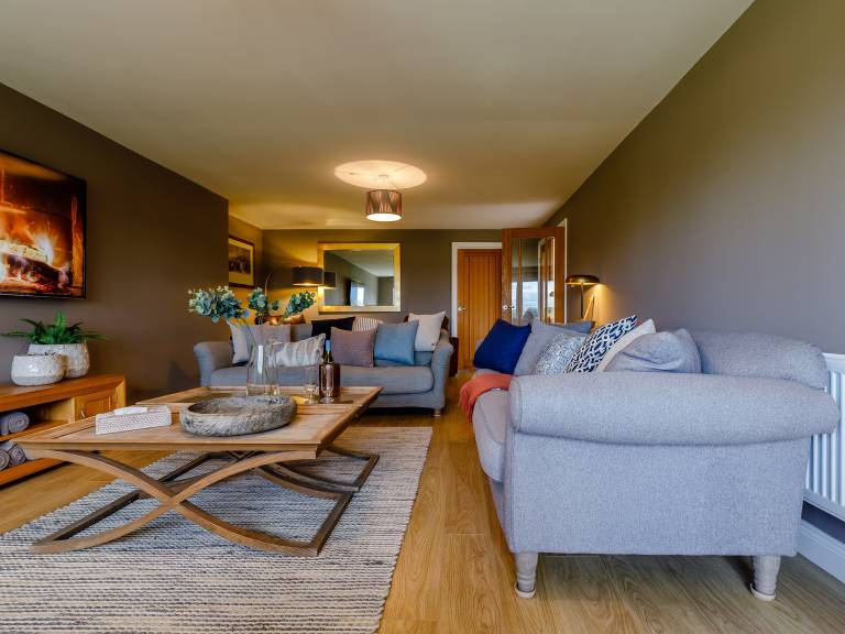 Cottage with garden | River view — photo 4