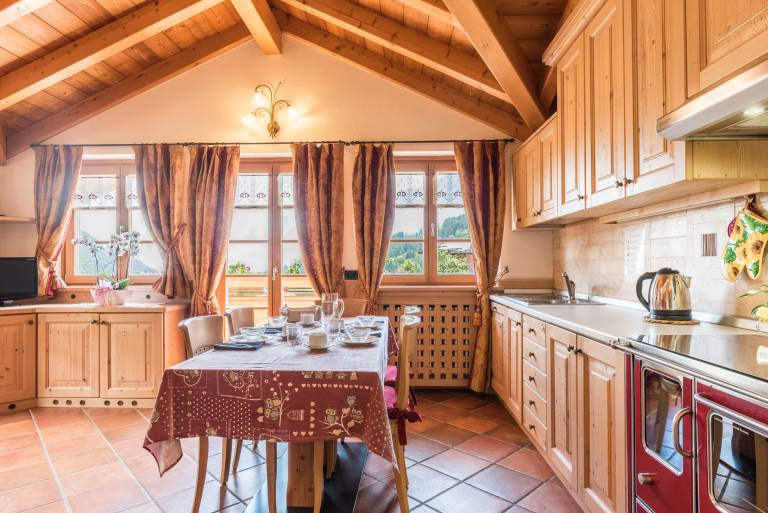 Rustic Apartment "Maso Margherita - Stua" with Balcony, Garden & Wi-Fi — photo 5