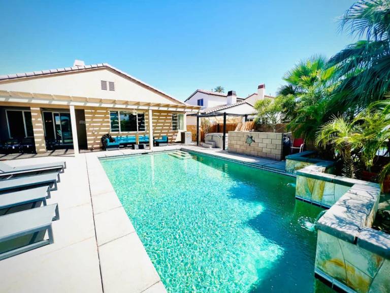 House with private pool — photo 3