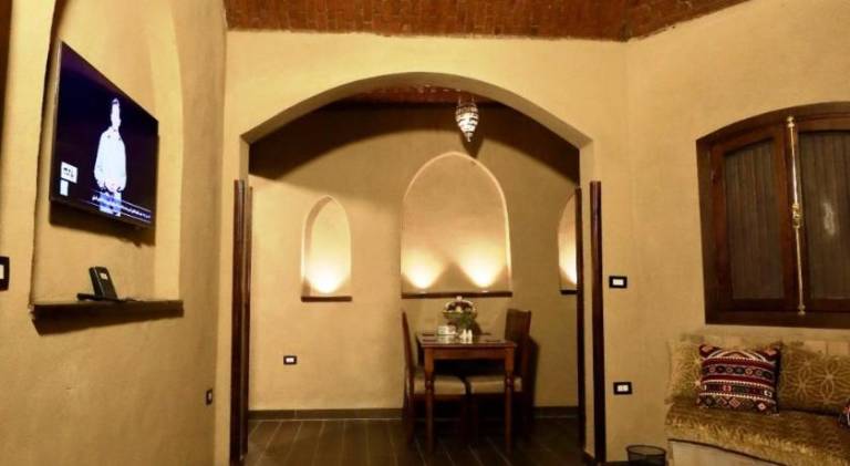 Ample apartment with pool, yard & patio | Next to Luxor Temple | Suitable for remote work | Pet-friendly — photo 4