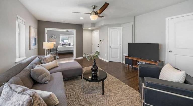 Apartment with 2 rooms for 4 persons in Cincinnati, OH