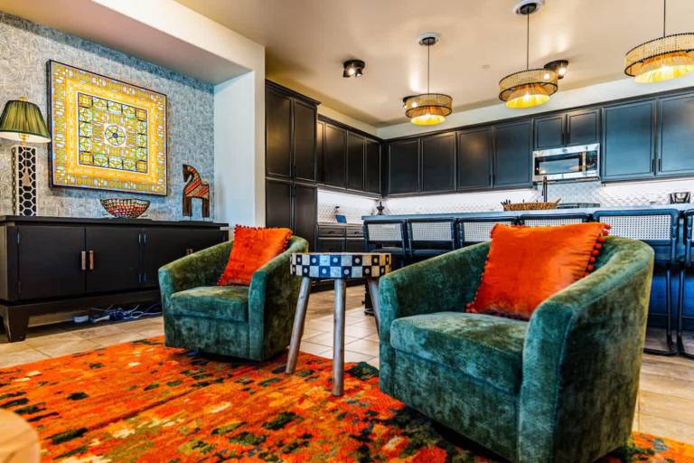 Family-oriented lovely vacation home with private pool | Pets allowed — photo 4
