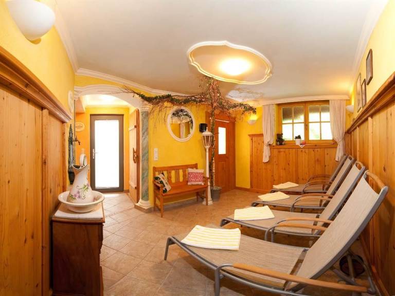 Holiday apartment with BBQ, garden & sauna — photo 4