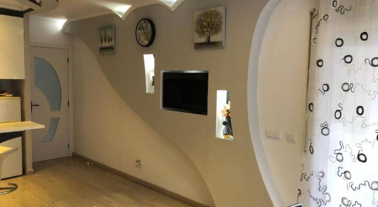 Rental apartment with yard, private pool & terrace in Lloret de Mar