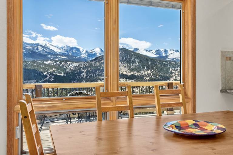 Family-friendly vacation home with terrace | Pet-friendly in Estes Park, CO