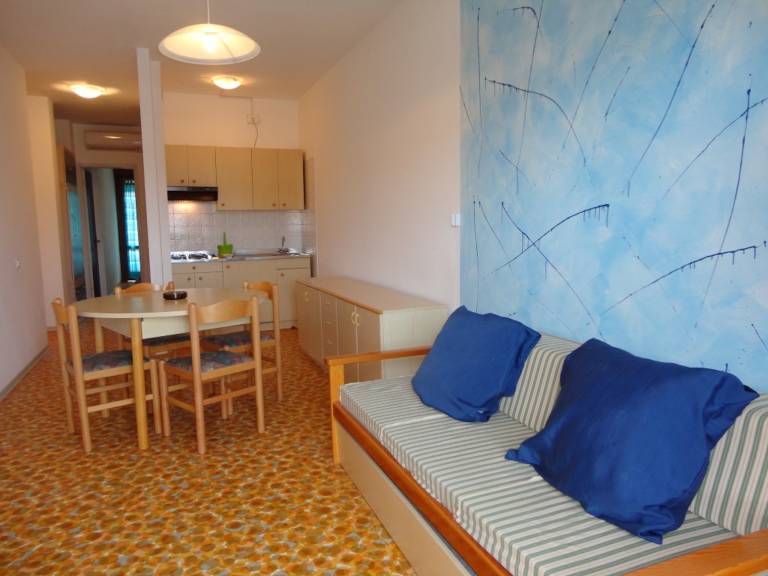 Family-friendly pleasant apartment with pool | City view | Beach nearby | Pet-friendly — photo 3