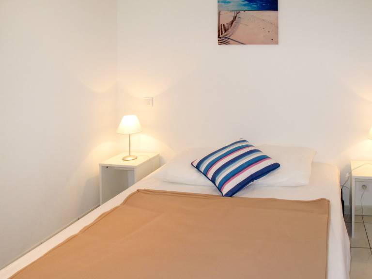 Pleasant holiday apartment with yard, pool & terrace | Close to the beach | Dogs allowed — photo 5