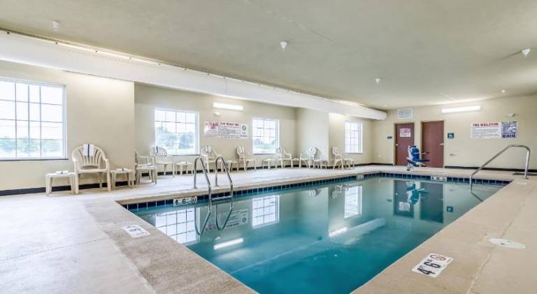 Cobblestone Hotel & Suites - Andrews — photo 3