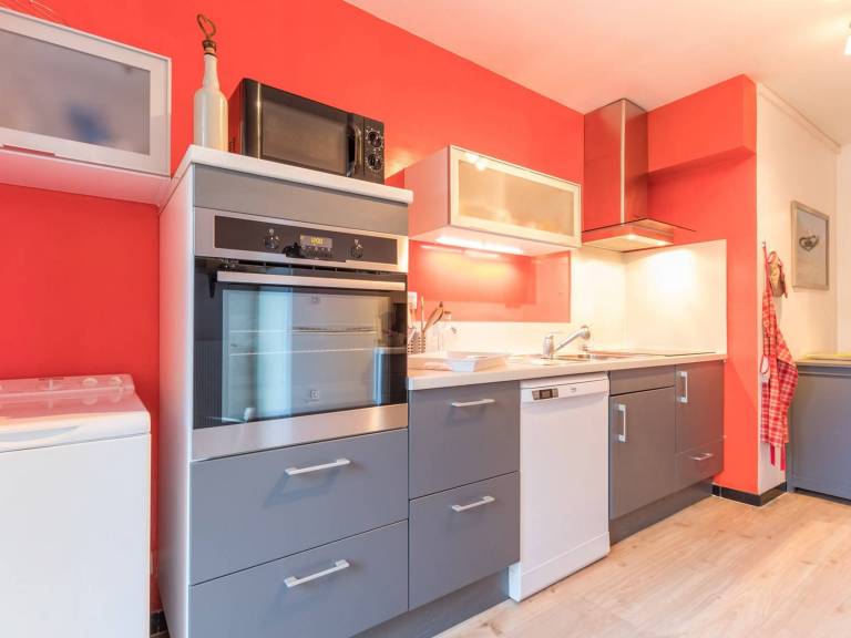 Apartment with 2 rooms for 6 persons — photo 4