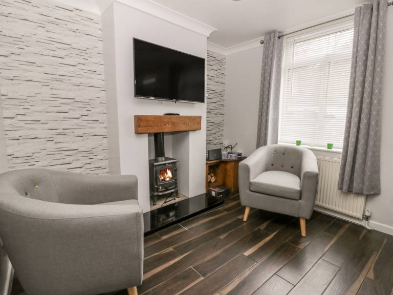 Child-friendly wonderful cottage with terrace | Beach view | Pets are welcome — photo 3