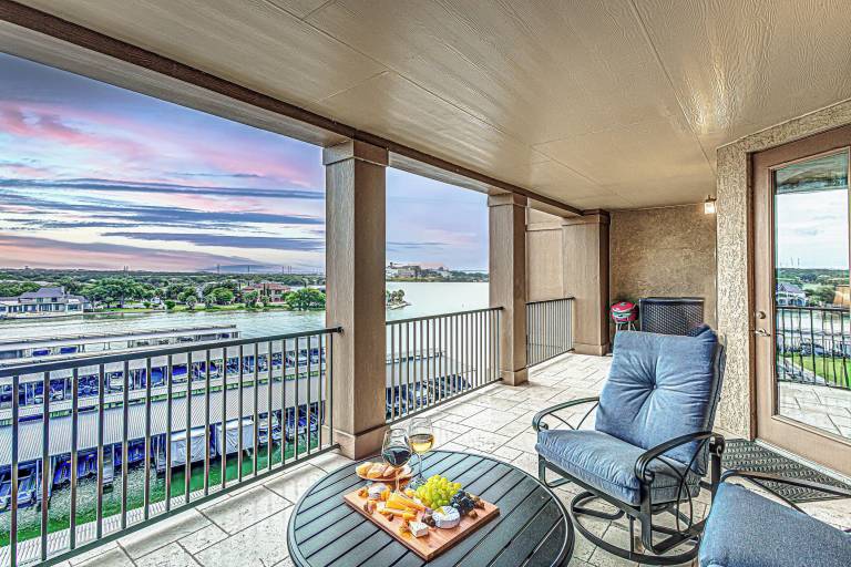Condo  Lake Lyndon B Johnson