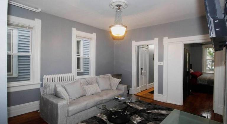 Apartment with 3 rooms for 7 persons in Milwaukee, WI