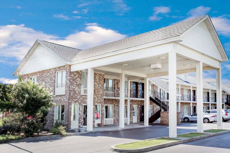Motel Manning