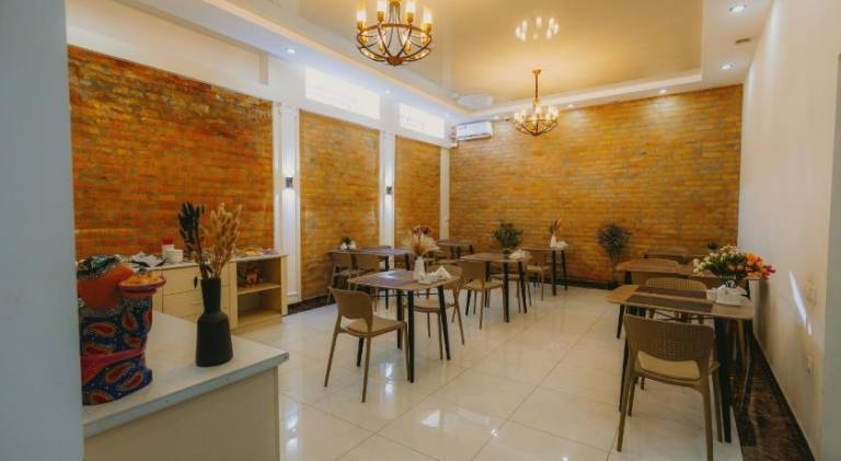 CITY HOTEL — photo 2
