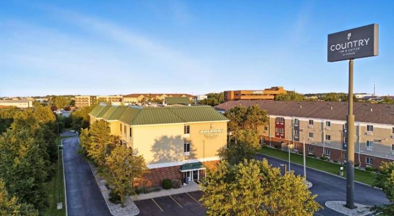 Country Inn & Suites by Radisson, Merrillville, IN in Merrillville, IN