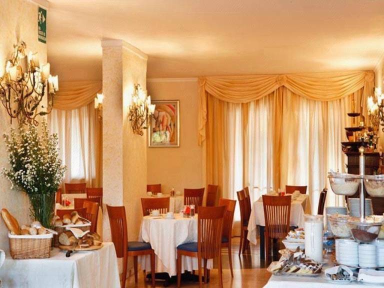 Hotel Albatros — photo 4