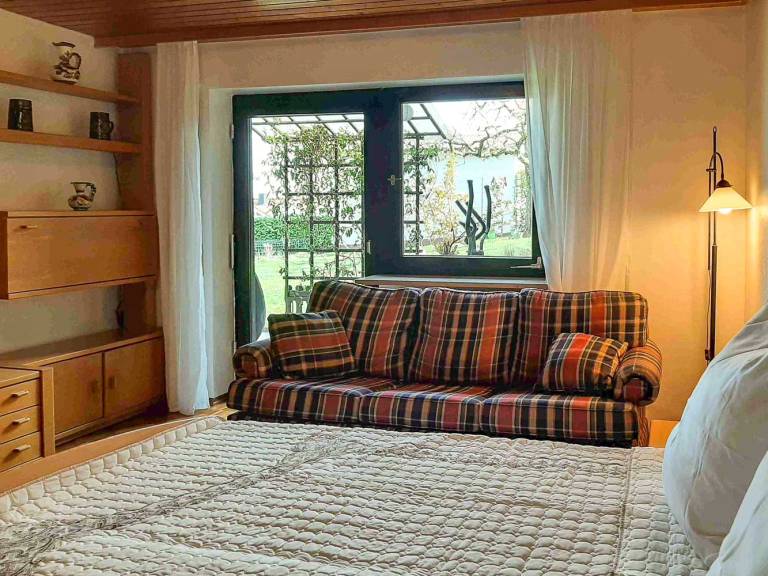 Holiday apartment with garden, pool & terrace | Garden view — photo 5