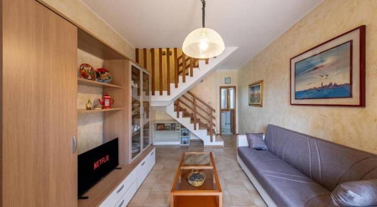 Apartment with 3 rooms for 8 persons — photo 2