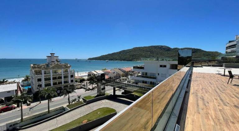 Lovely rental apartment with hot tub & pool | Close to the beach | Pets are welcome — photo 3
