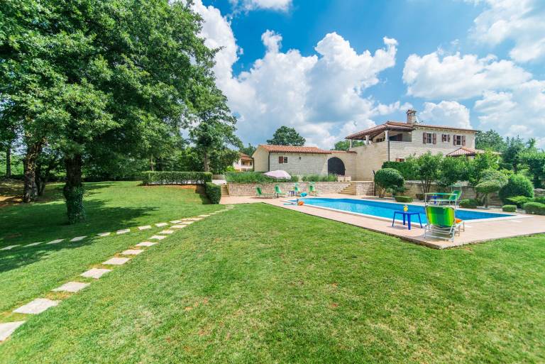 Villa  Červari