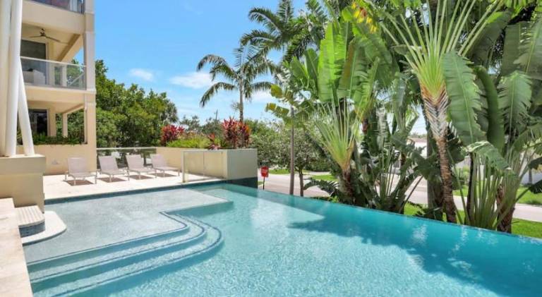Coastal Condo Deerfield Beach Retreat 3 bed 2 bath in Deerfield Beach, FL