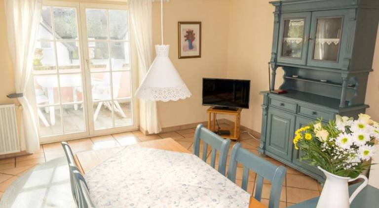 Holiday apartment with 3 rooms for 6 persons — photo 3