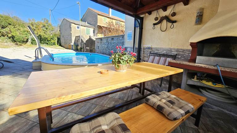 Fully equipped villa with yard, terrace & private pool | Pet-friendly — photo 2