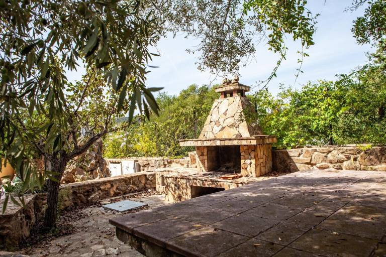 Holiday apartment with garden & barbecue in Budoni