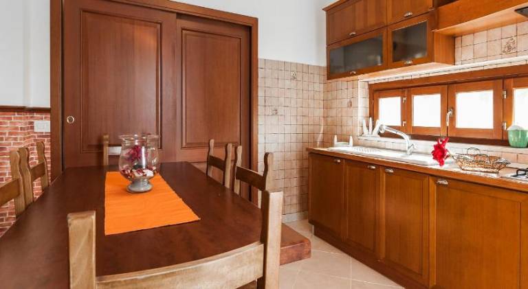 Vacation home with 5 rooms for 10 persons — photo 2