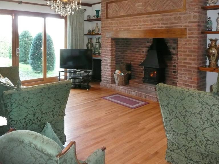Cottage with yard & terrace | River view — photo 2