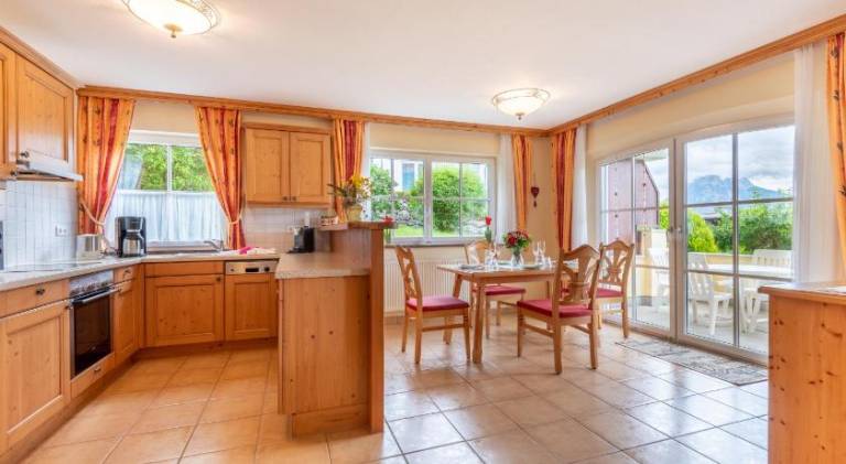 Beautiful holiday apartment with patio | Good for workation | Pet-friendly — photo 3