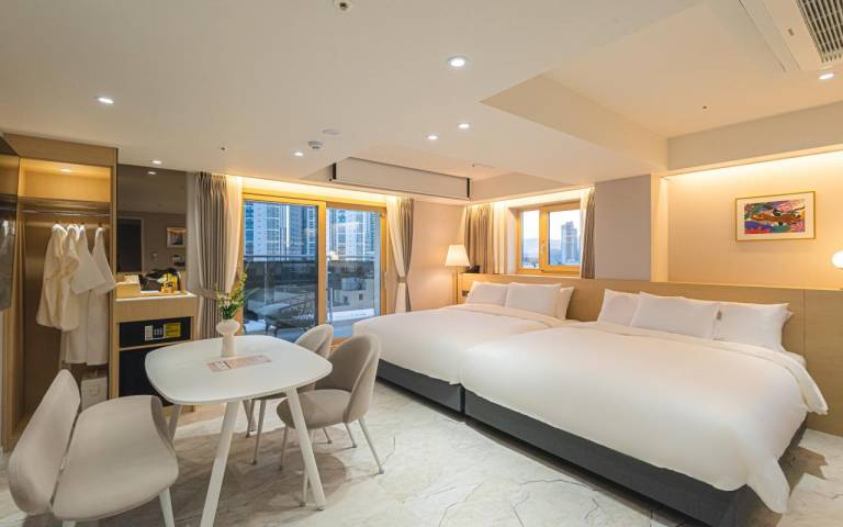 Gimhae Asheravillard Aqua Hotel