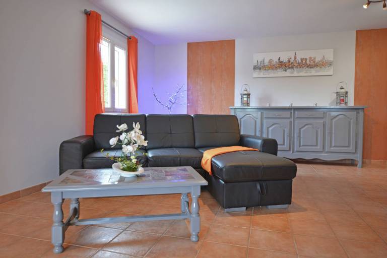 Villa with private pool, barbecue & yard | Nature view — photo 2