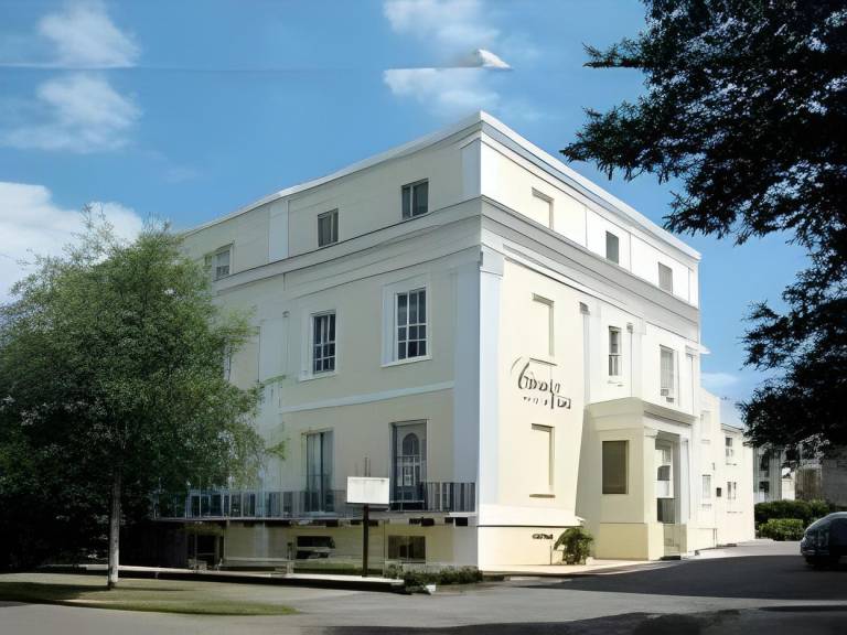 Clarence Court Hotel in Cheltenham