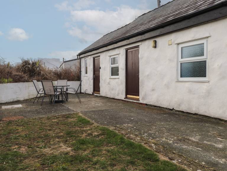Cabin  Amlwch