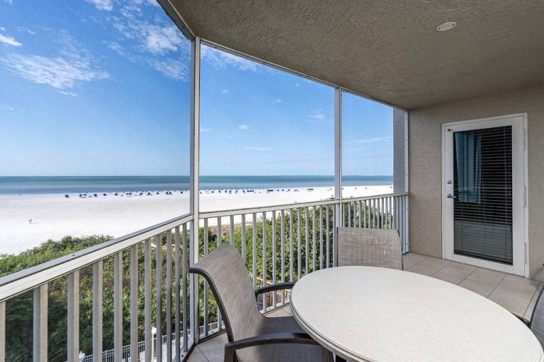 Condo Lovers Key State Park