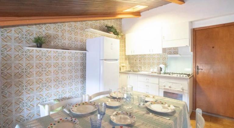 Apartment with 2 rooms for 5 persons — photo 3