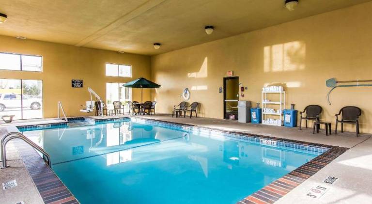 Inn & Suites Ardmore — photo 3