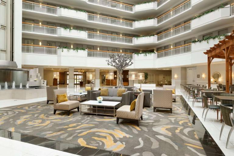 Embassy Suites by Hilton Newark Wilmington South — photo 2