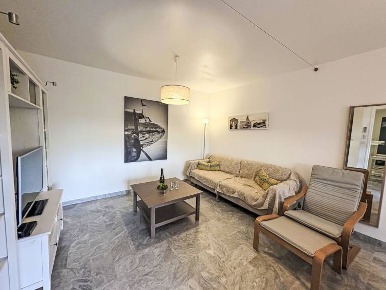 Holiday apartment with terrace — photo 2