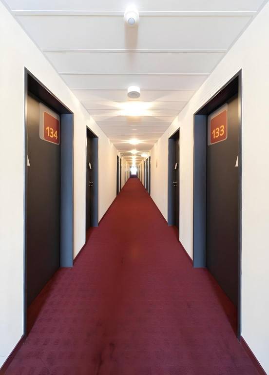 McDreams Hotel Wuppertal City — photo 3