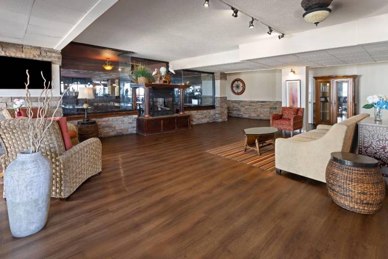 Howard Johnson Plaza Hotel by Wyndham Ocean City Oceanfront — photo 2