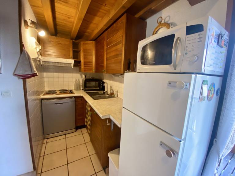 Cozy 55m² chalet, 8 people, garage, near slopes, pets allowed — photo 5