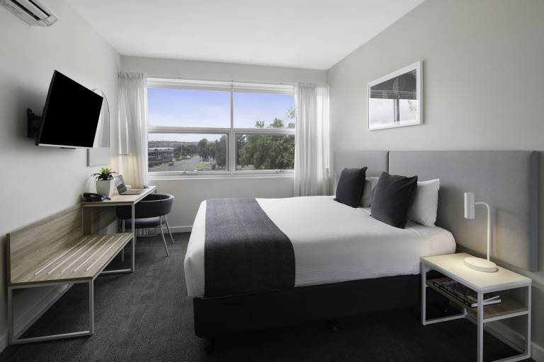 Aparthotel Mawson Lakes