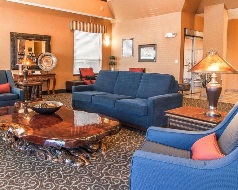 Comfort Suites Redmond Airport — photo 5