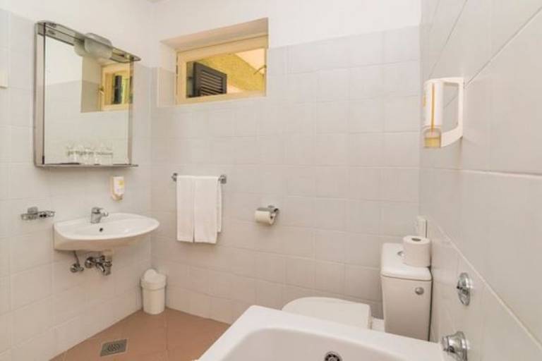Family-oriented charming holiday apartment with pool & patio | Dogs allowed — photo 5