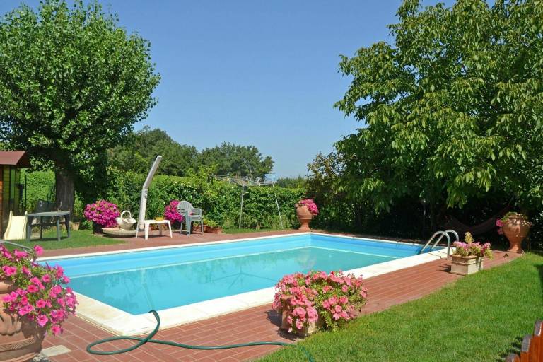 Child-friendly wonderful villa with BBQ, garden & private pool | Dogs allowed — photo 5